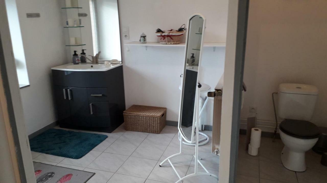 Ferienwohnung A L'Ombre De La Cascade Lemberg Exterior foto